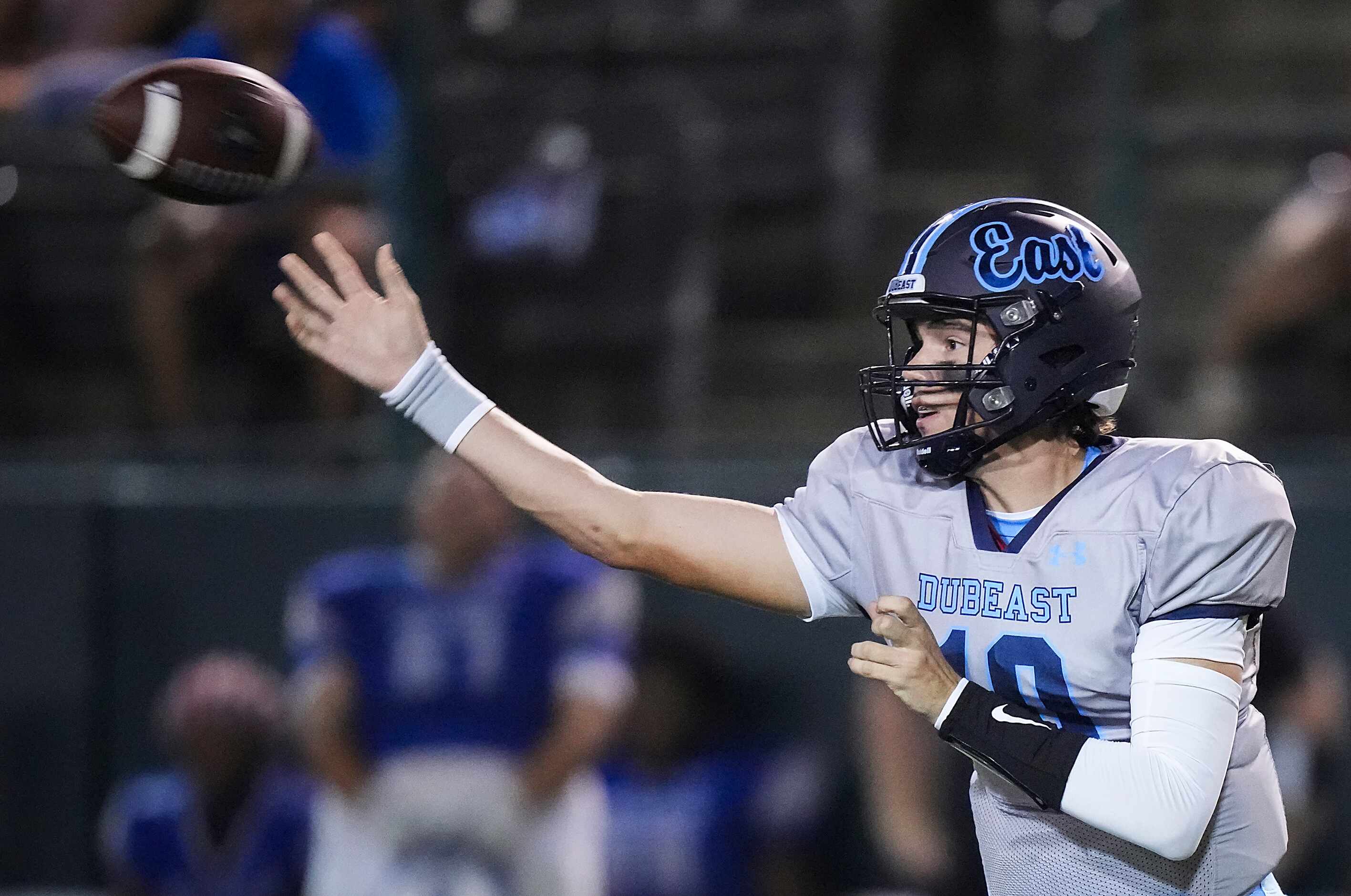 Wylie East quarterback Ethan Wall (10) throws a pass during the second half of a high school...