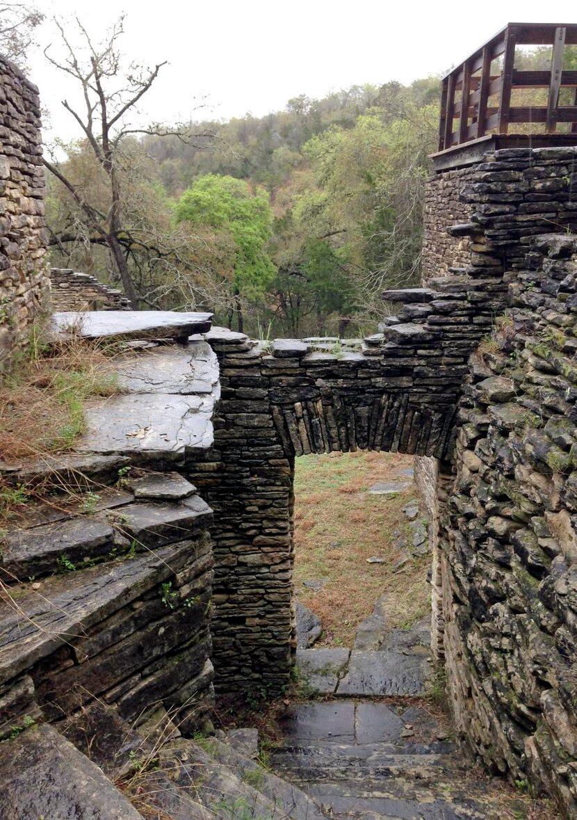 Archaeological remains of Heinrich Ludwig Kreische's brewery at Monument Hill and Kreische...