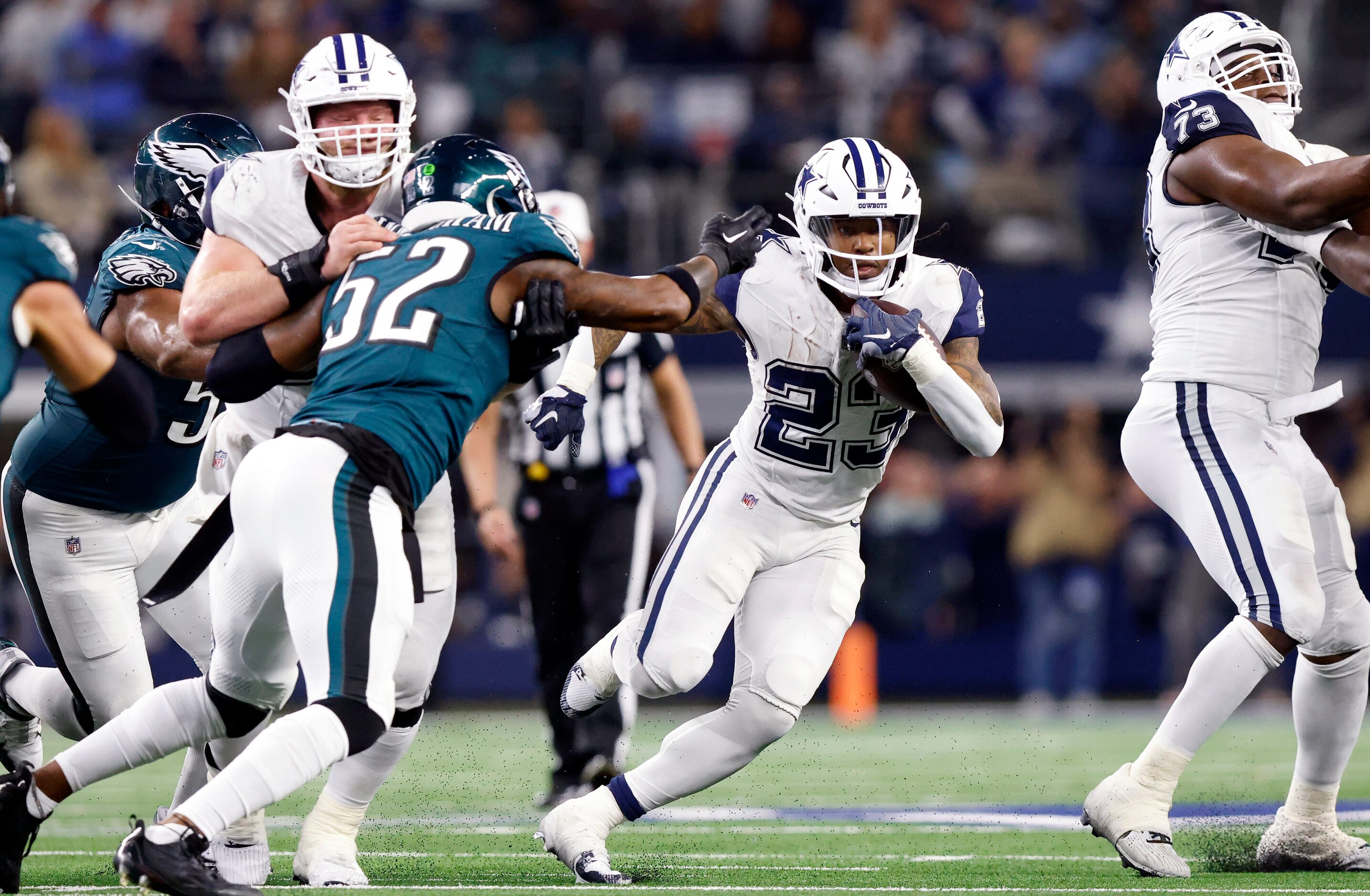 Dallas Cowboys running back Rico Dowdle (23) carries the ball against Philadelphia Eagles...