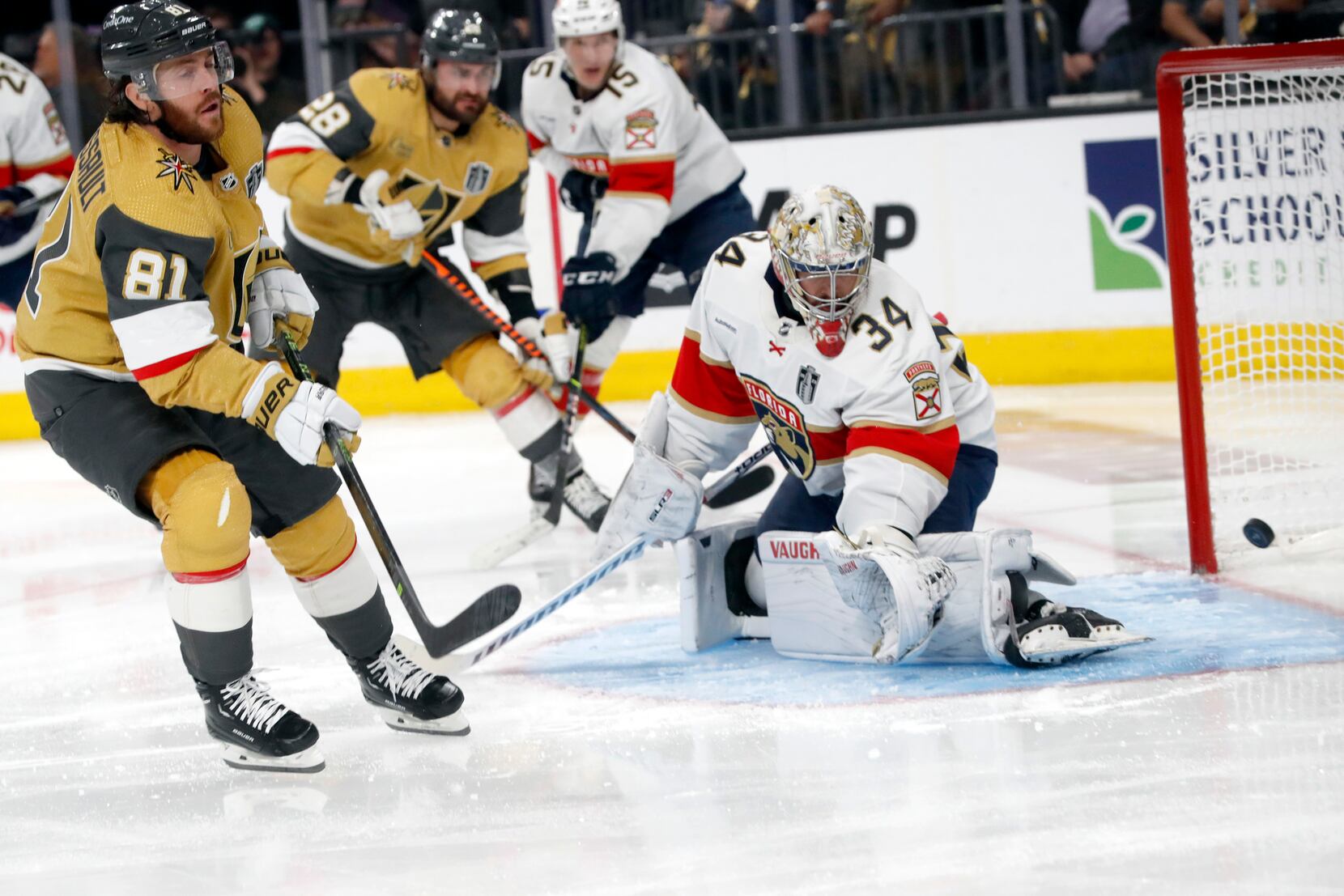 Vegas Golden Knights pull away late to defeat the Florida Panthers and win  Game 1 of the Stanley Cup Final