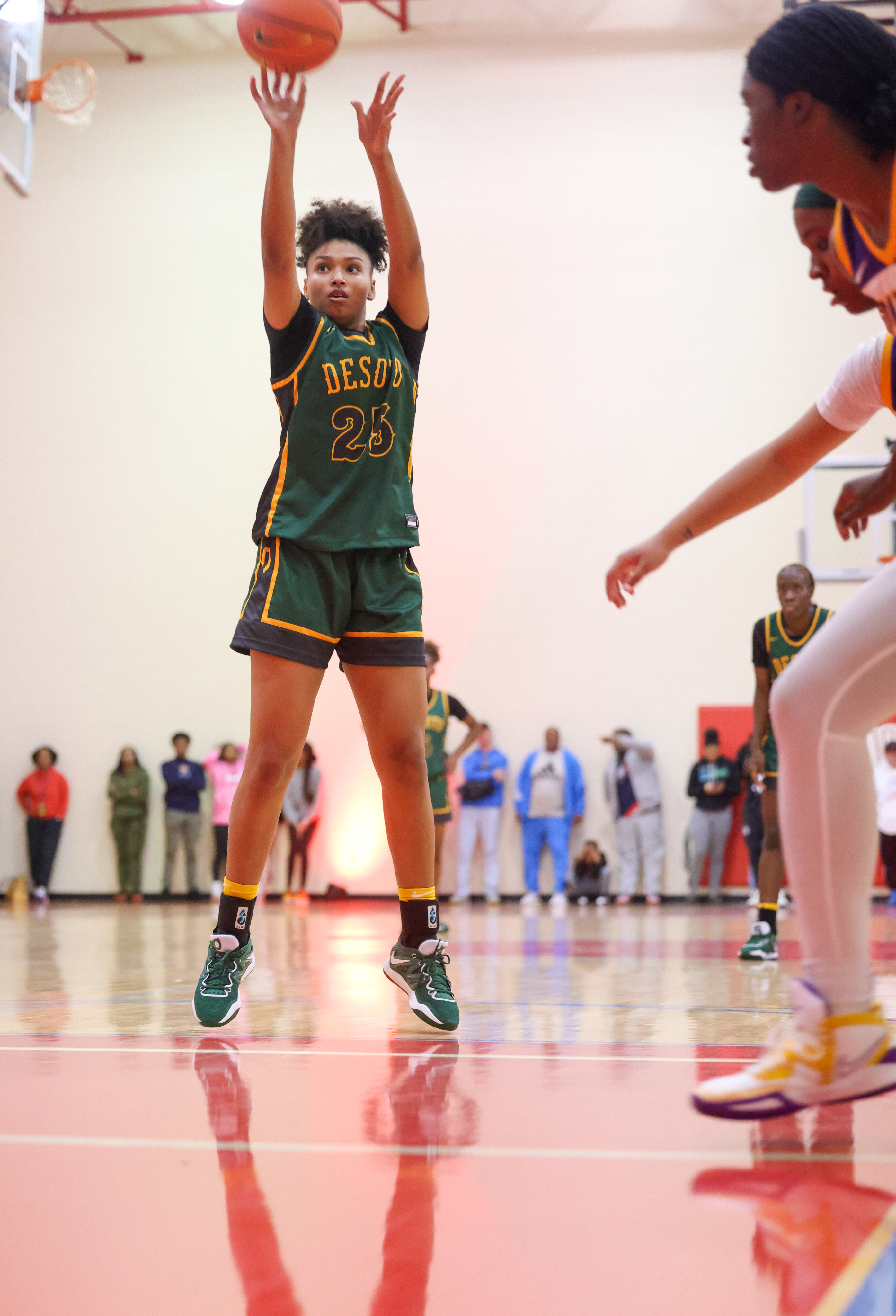 DeSoto shooting guard Amayah Garcia (25) makes a free throw in the second half of a game...