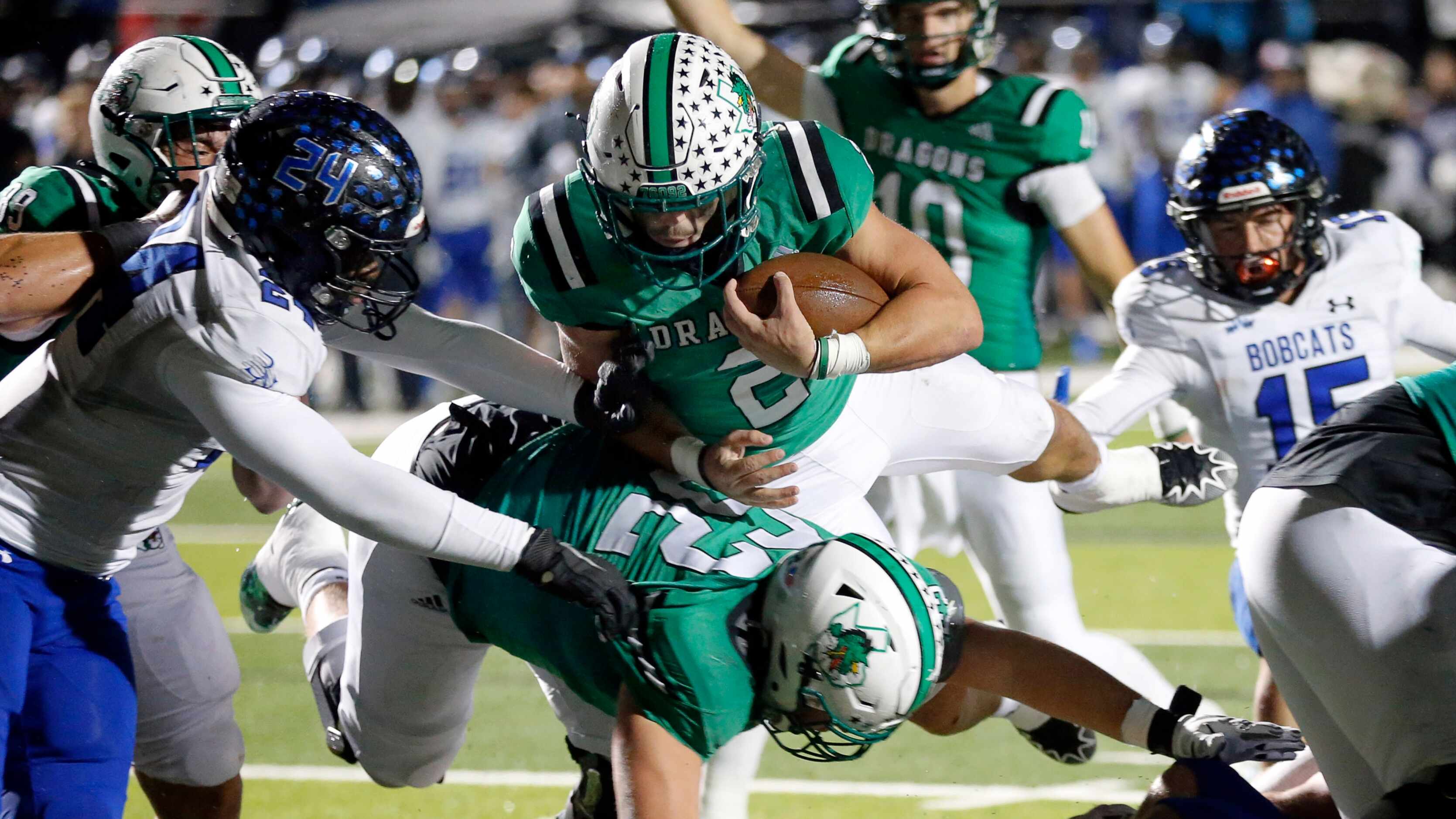 Southlake Carroll running back Owen Allen  (2) dives into the end zone for a fourth quarter...