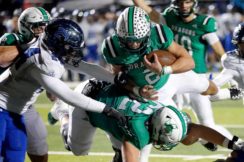 Southlake Carroll running back Owen Allen  (2) dives into the end zone for a fourth quarter...