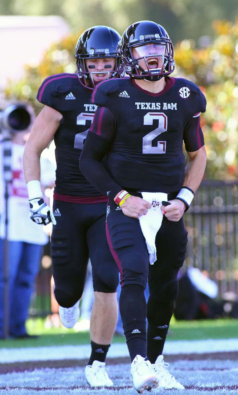 Nov 03, 2012; Starkville, MS, USA;  Texas A&M Aggies quarterback Johnny Manziel (2)...