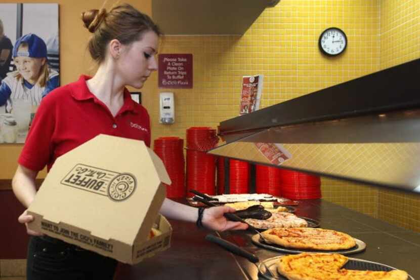 Cicis ofrecerá pizza gratis a maestros del Metroplex./ DMN
