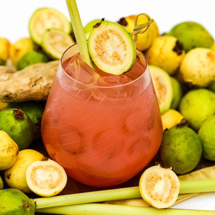 Guava Lemongrass Ginger Agua 