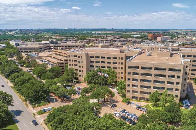 American Airlines old headquarters on the northeast edge of Fort Worth has almost 1.4...