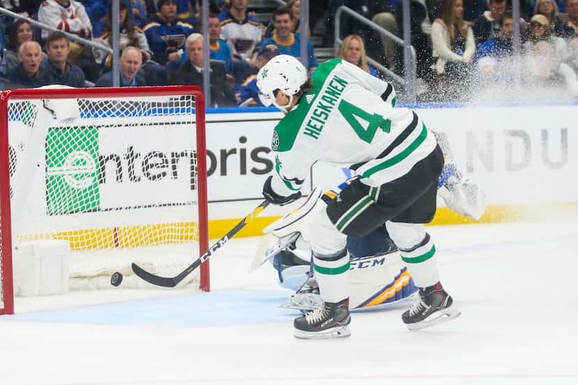 Dallas Stars defenseman Miro Heiskanen (4) scores on St. Louis Blues goaltender Jordan...