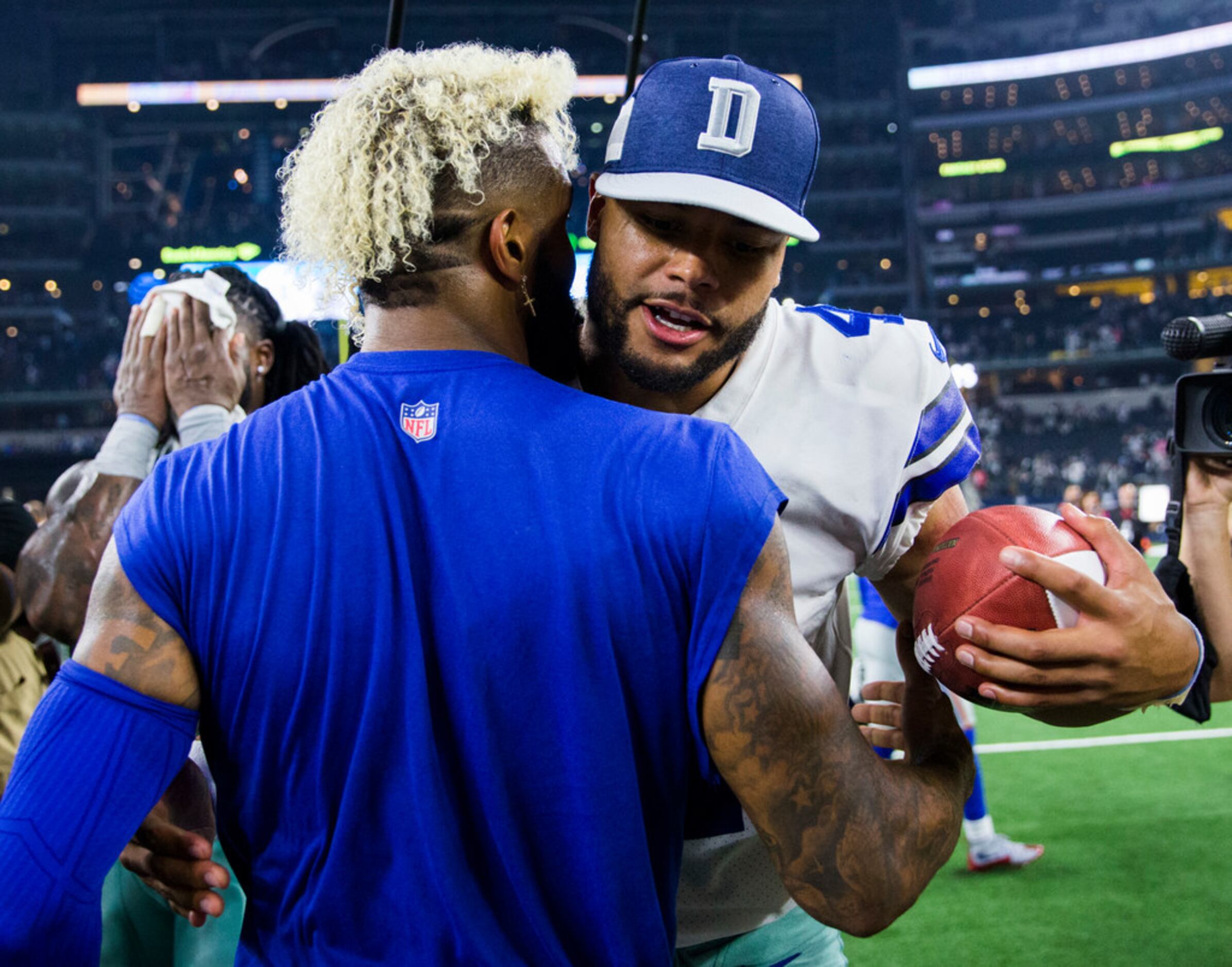 Arlington, Texas, USA. September 16, 2018: New York Giants wide receiver  Odell Beckham Jr. (13) warms up prior to the NFL football game between the  New York Giants and the Dallas Cowboys