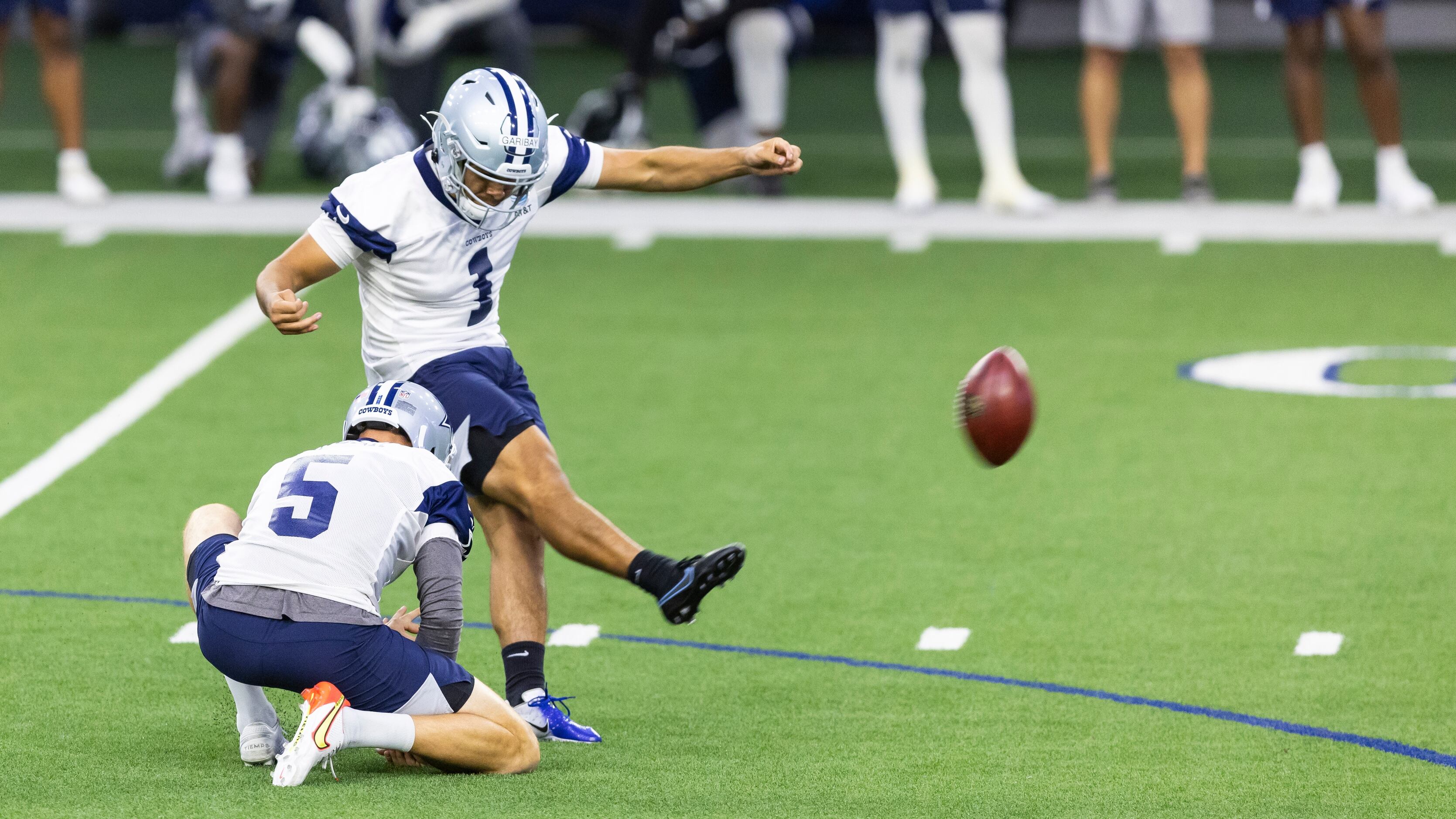 Texas Tech football alums: Jonathan Garibay losing kicking battle in Cowboys'  camp