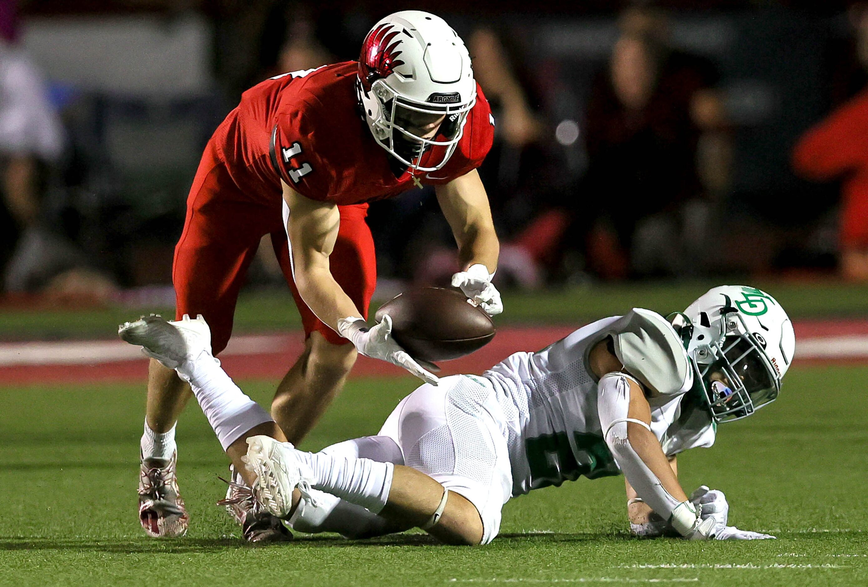 Argyle running back RJ Bunnell (11) comes up with a reception against Lake Dallas linebacker...