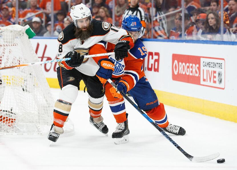 EDMONTON, AB - APRIL 30:  Patrick Maroon #19 of the Edmonton Oilers takes an elbow from...