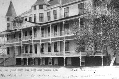 The Hotel Cliff in Oak Cliff is seen in this postcard ca. 1907.