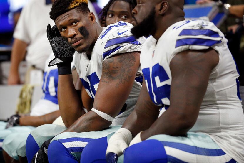 Dallas Cowboys defensive tackle David Irving (95) and the rest of the line watch as the...