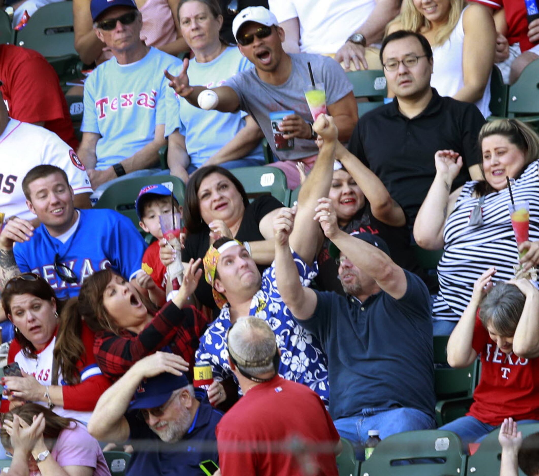 Rangers fans chanted 'We want Houston' after ALDS-clincher. Now, they've  got them