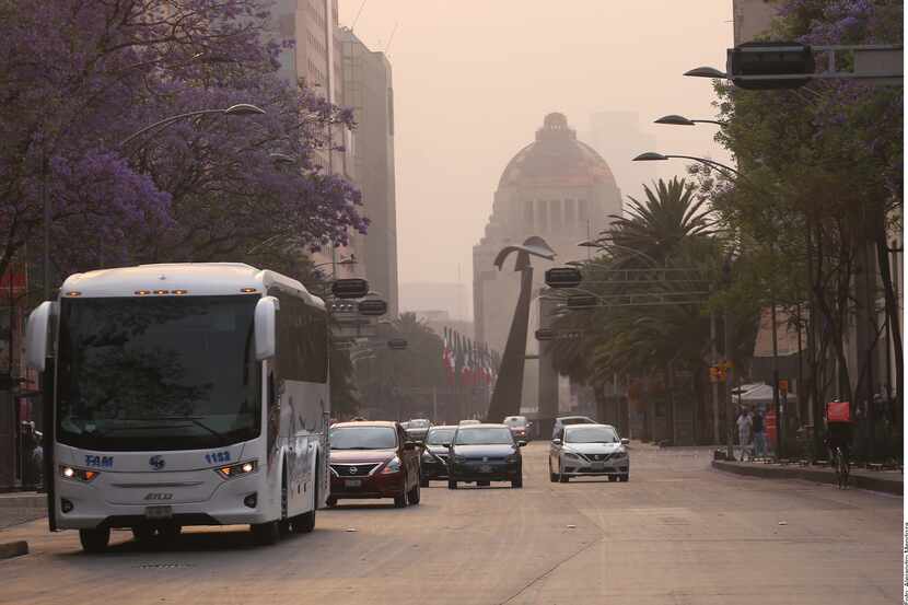 La Ciudad de México registró el domingo índices históricos de contaminación por PM10,...