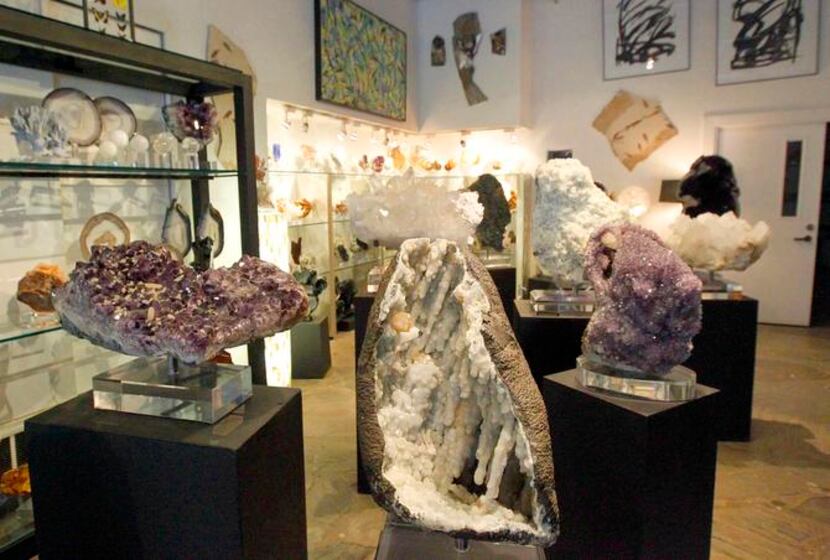 
Mineral Hunters Gallery, open to the design trade, features minerals, fossils, bones,...