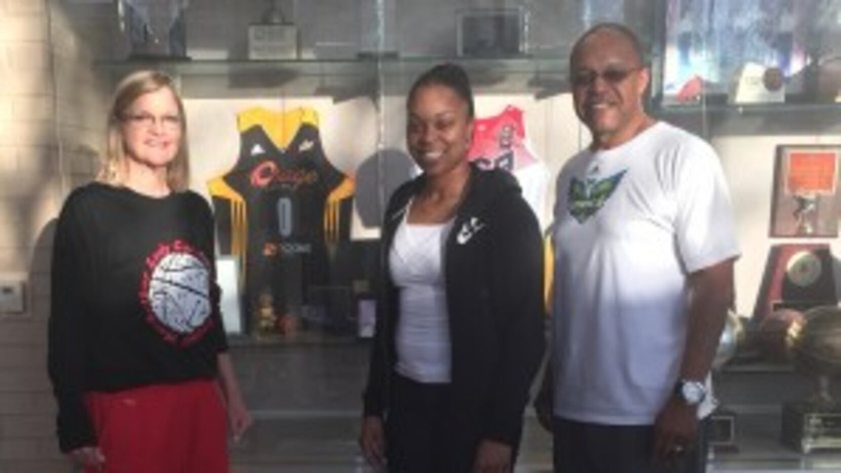  MacArthur High coach Suzie Oelschlegel (left) welcomed her former player Odyssey Sims and...