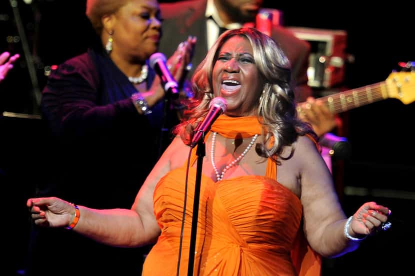 LOS ANGELES, CA - JULY 25:  Singer Aretha Franklin performs at the Nokia Theatre L.A. Live...