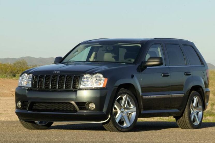 



Chrysler’s recall covers 2005-2007 Grand Cherokees and 2006-2007 Commanders. It has...