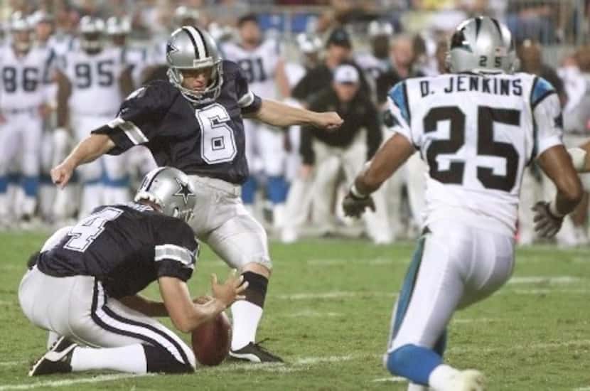 ORG XMIT: *S0395760528* Dallas Cowboys kicker Tim Seder (6) kicks the game-winning field...