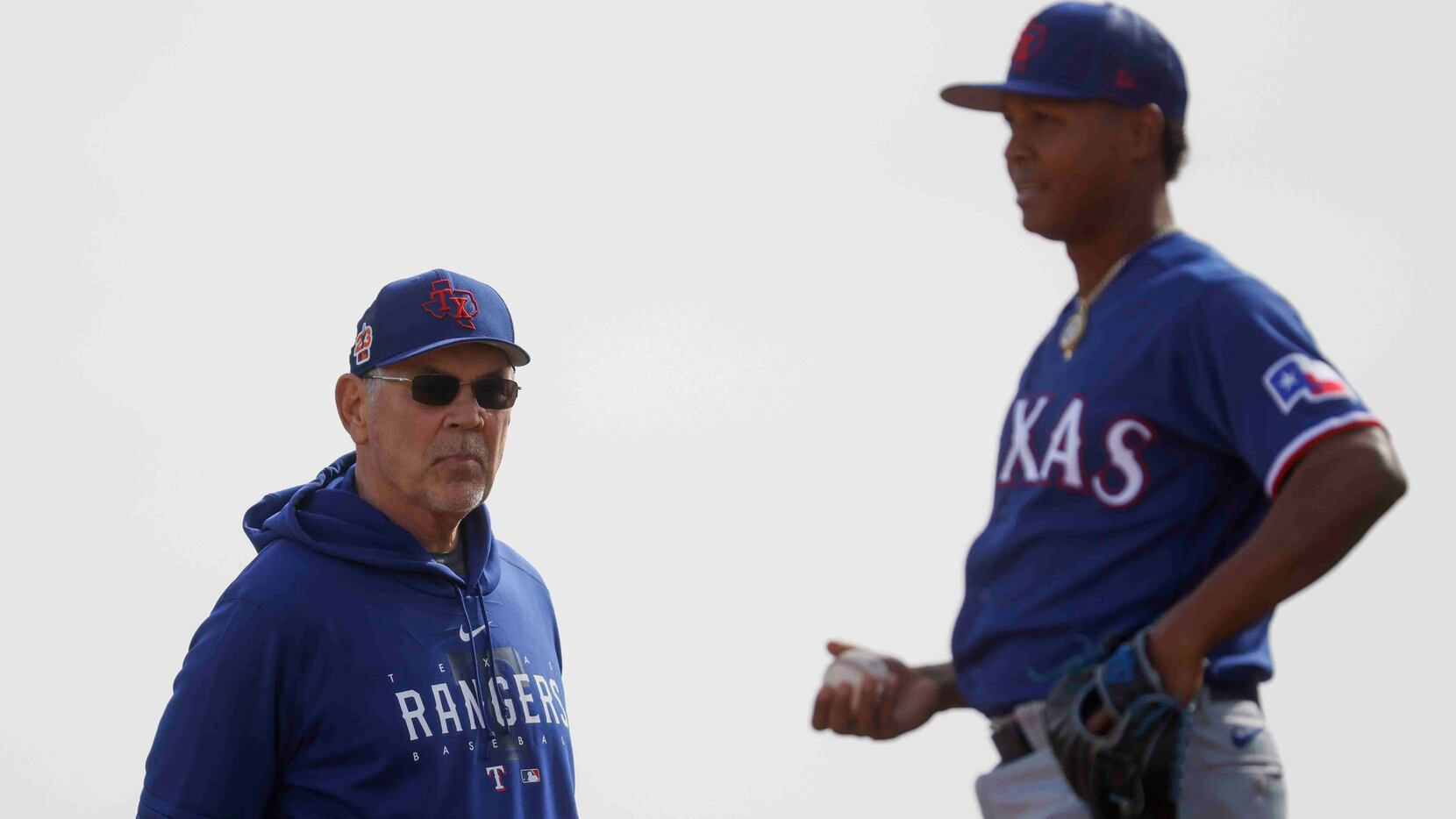 Jonathan Hernandez's role in Rangers' bullpen becoming clearer