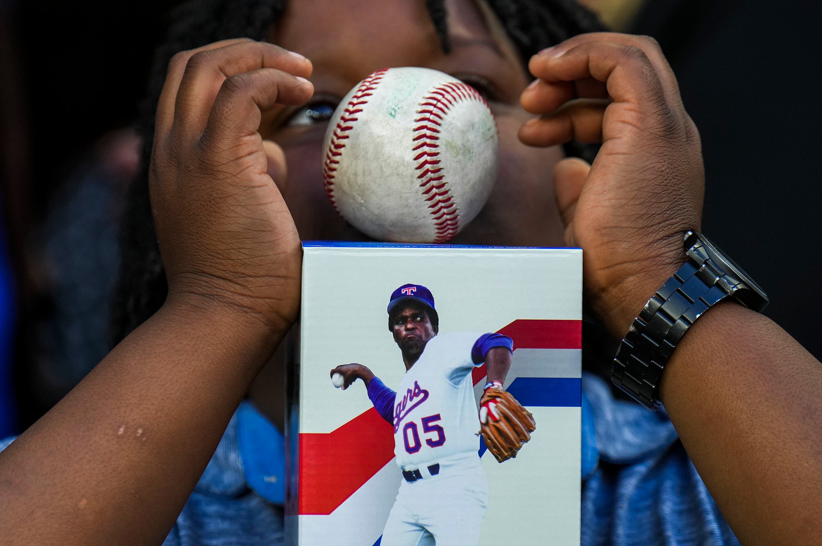 Photos: Let it fly! Opal Lee throws out the first pitch for the Rangers on Jackie  Robinson Day