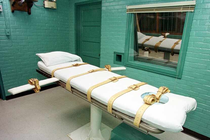 This file photo from 2000 shows the "death chamber" at the Texas Department of Criminal...
