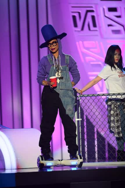 Erykah Badu introduces R. Kelly at the 2015 Soul Train Awards at the Orleans Arena on...