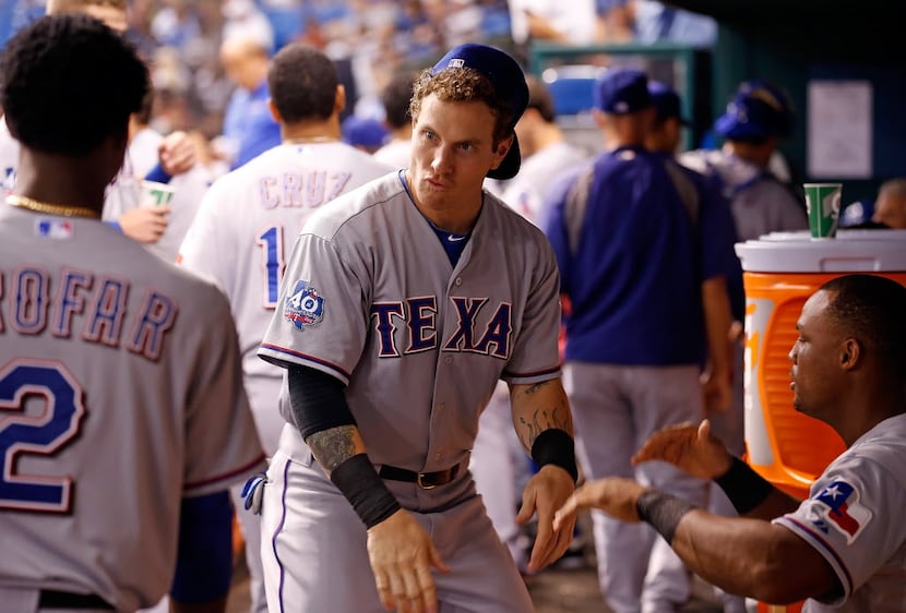 Josh Hamilton lifts Rangers over Rays