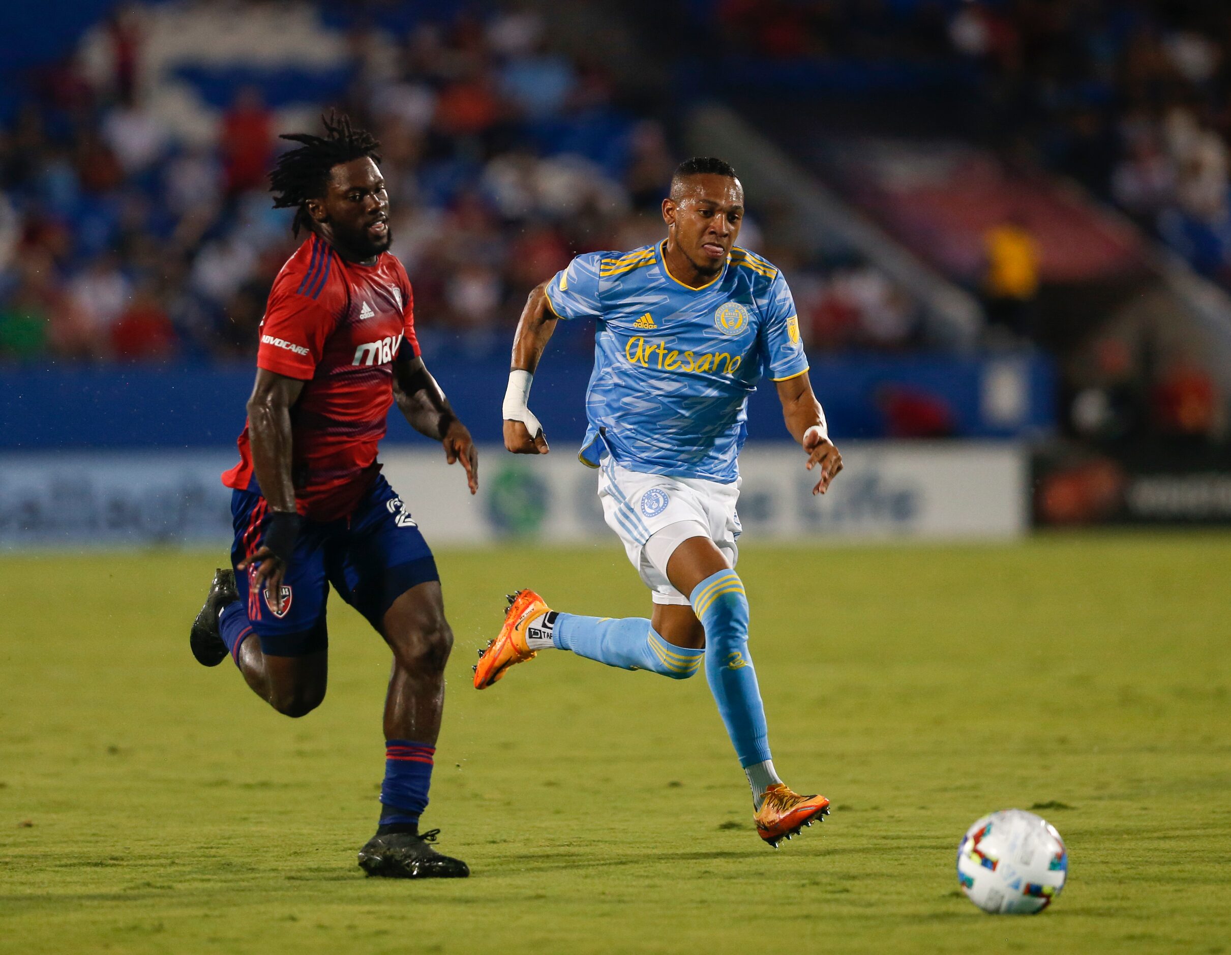 FC Dallas midfielder Ema Twumasi (22) and Philadelphia Union midfielder José Andrés Martínez...