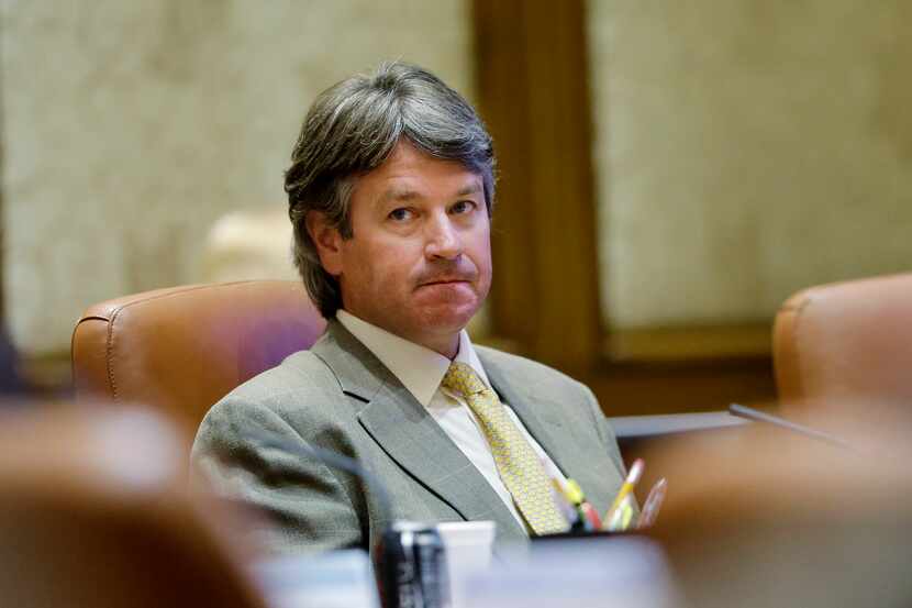 A UT System attorney said regent Wallace Hall did not violate student privacy laws,...