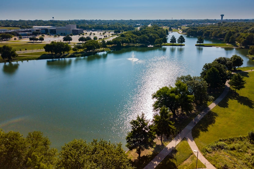 Wilson Creek trails around Towne Lake Recreation Area in McKinney.