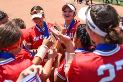 Antonian players celebrate after they win the TAPPS Softball Division I State Championship...