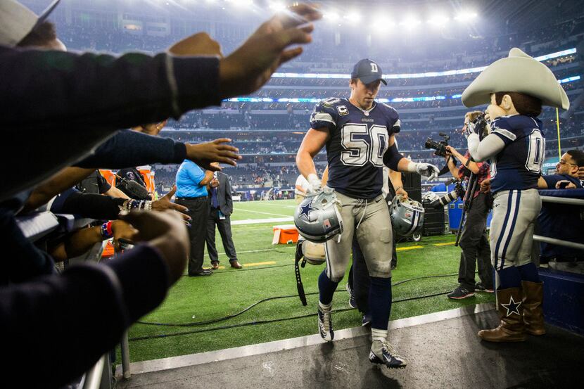 Dallas Cowboys outside linebacker Sean Lee (50) leaves the field after their game against...