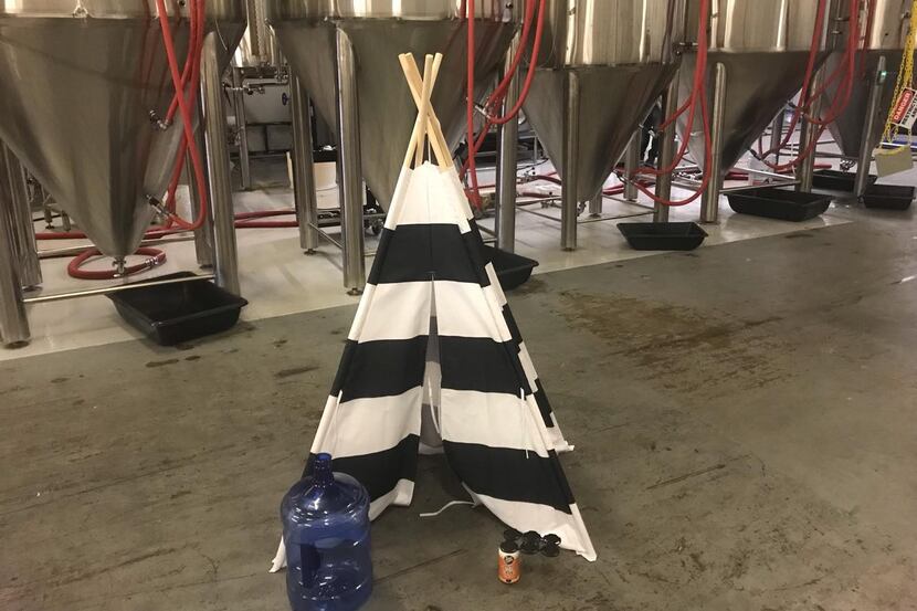 Bitter Sisters Brewing Co.'s Fyre Festbier release looks like a total disaster.