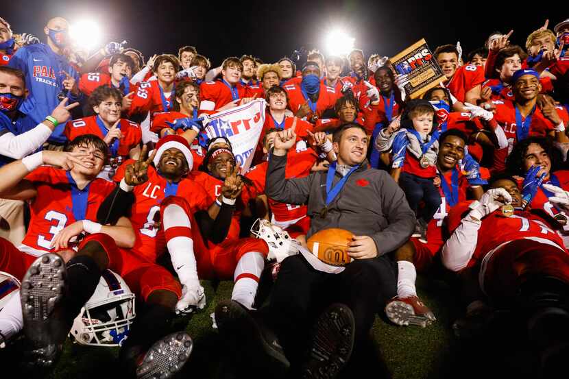 Parish Episcopal celebrate their win after winning the TAPPS Division I state football...