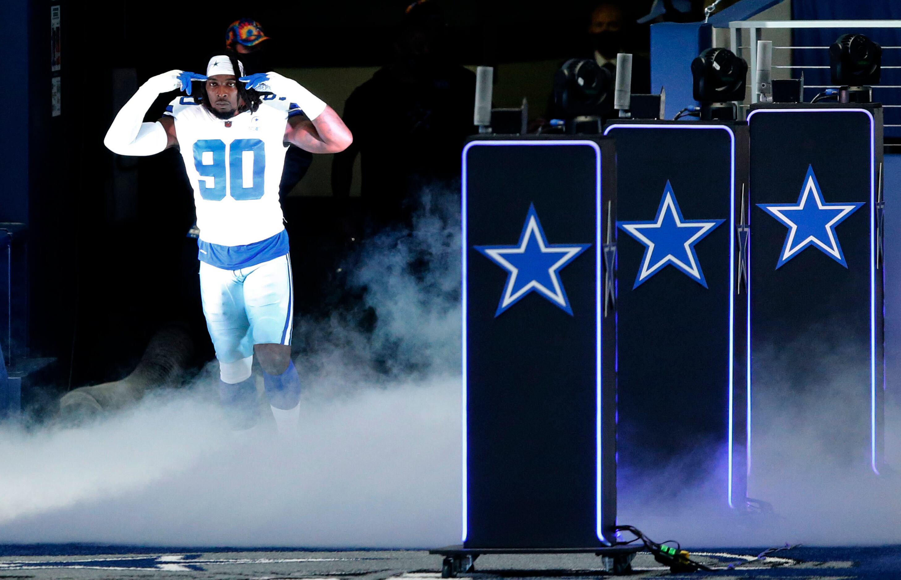 Demarcus Lawrence 'blessed with the opportunity' to be a Cowboy for life