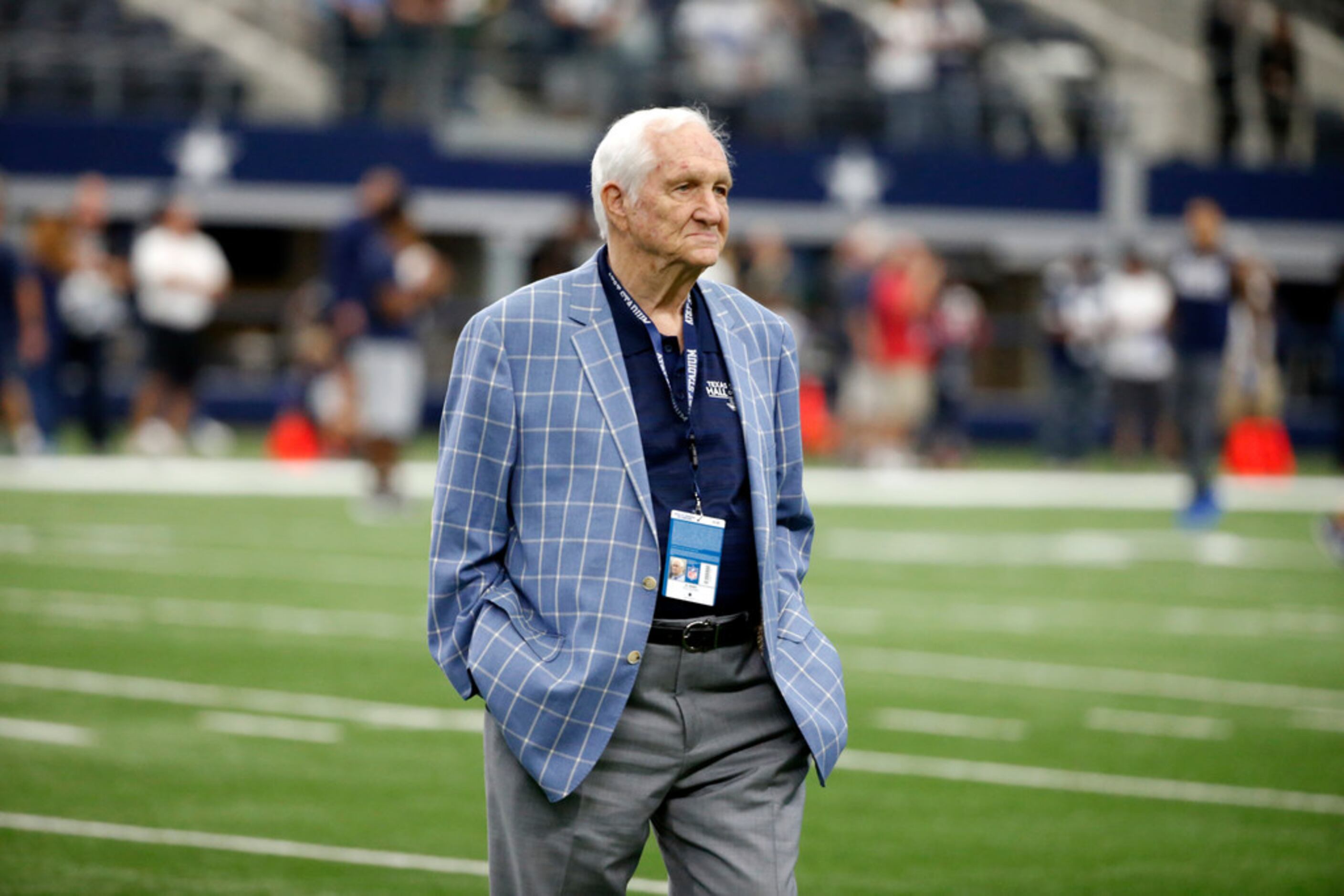 Gil Brandt carves out successful second career in media