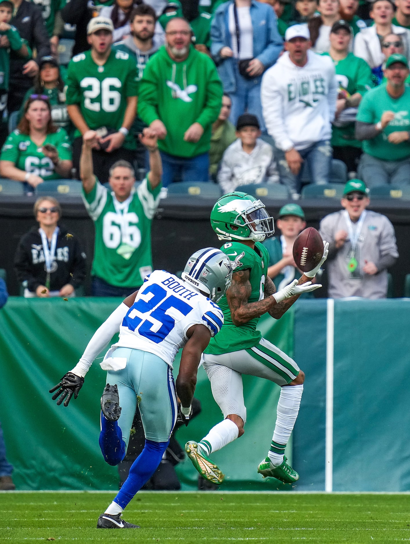 Philadelphia Eagles wide receiver DeVonta Smith (6) catches a 50-yard pass as Dallas Cowboys...