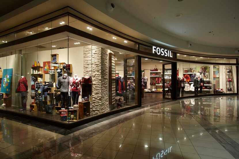 Fossil is waiting to get into the smart watch business until computer-timepieces can be made...