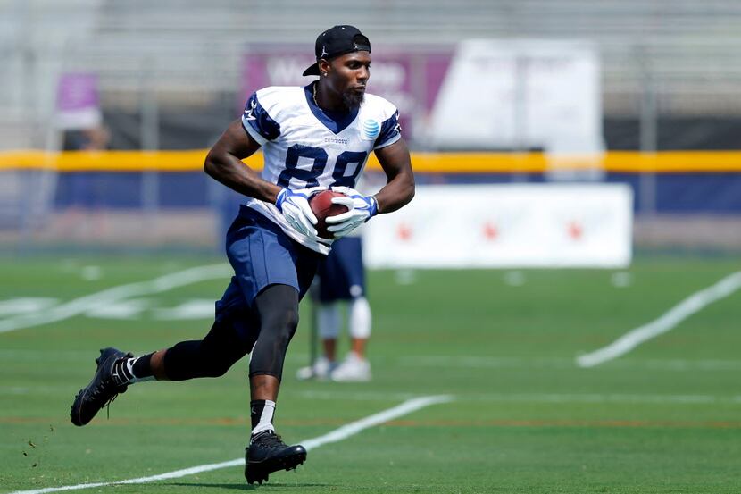 Dallas Cowboys wide receiver Dez Bryant (88) makes a catch and runs with the ball during the...