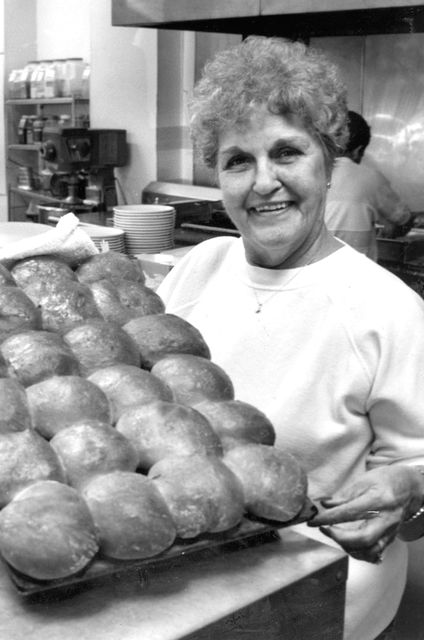 Mary "Gennie" Thompson Deeter founded Gennie's Bishop Grill. (DMN file photo from 1993)