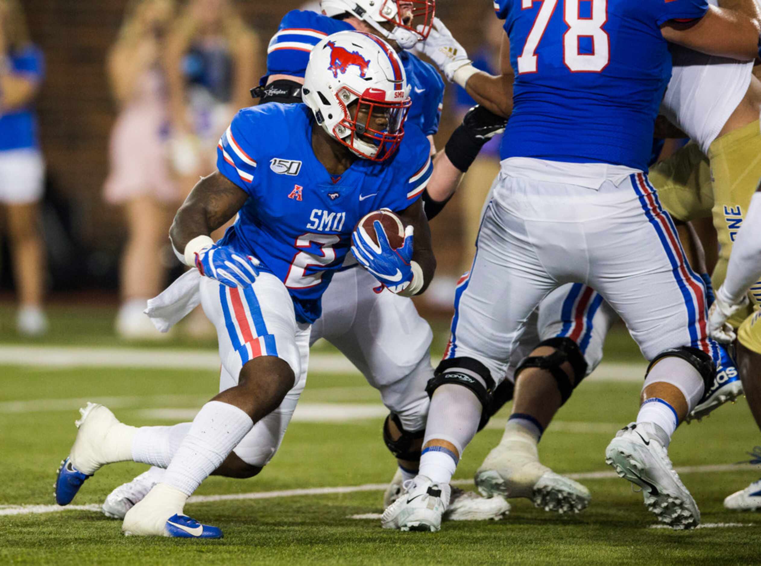 SMU Mustangs safety Patrick Nelson (2) runs toward the end zone during the third quarter of...