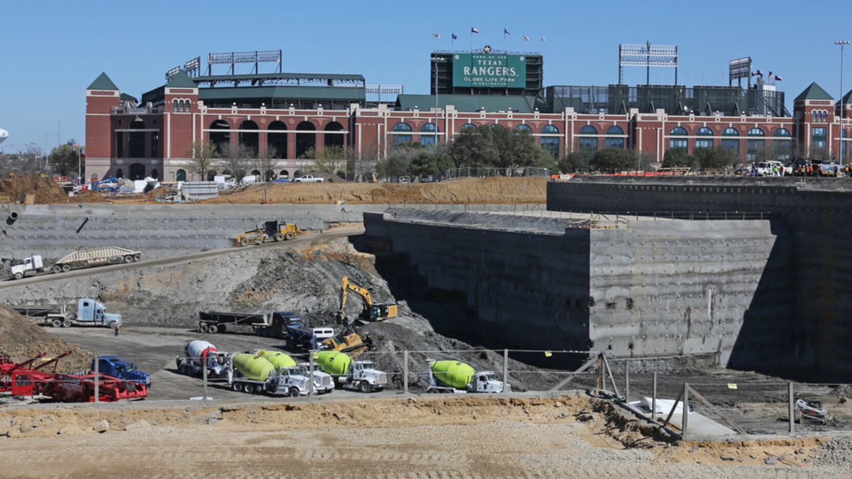 Texas Rangers Globe Life Field construction update