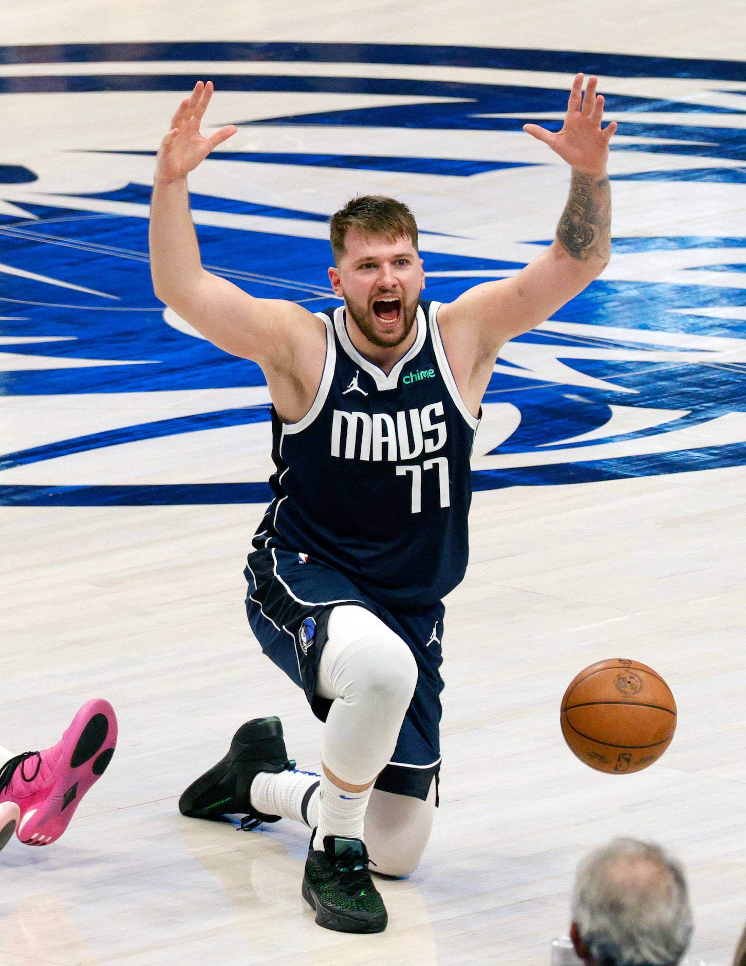 Dallas Mavericks guard Luka Doncic (77) reacts after Oklahoma City Thunder forward Jalen...