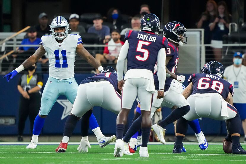 Dallas Cowboys linebacker Micah Parsons (11) lines up as Houston Texans quarterback Tyrod...