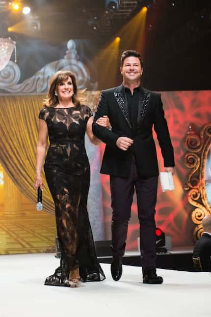 Ron Corning escorts 'Dallas' actress Linda Gray during a charity event in 2013.
