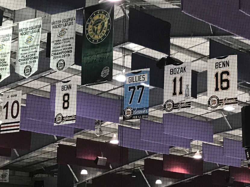 Jamie Benn's No. 16 and Jordie Benn's No. 8 are retired by the Victoria Grizzlies and hang...