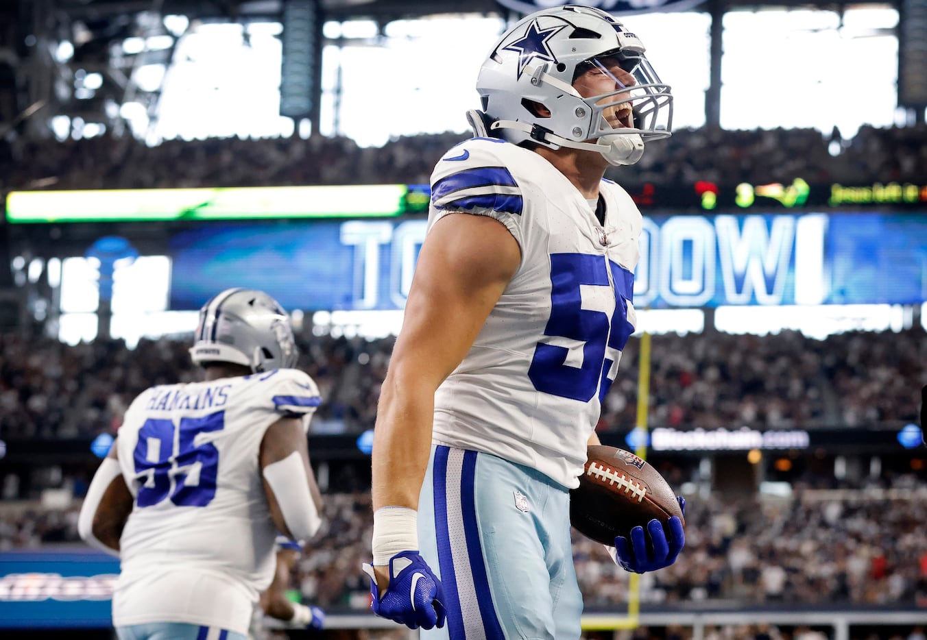 Watch: Cowboys defense gets out to strong start with two first-half TDs vs.  Patriots